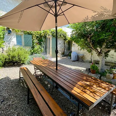 Les Regniers - 2 Gites Pour Partir Ensemble Tatil Evi Eynesse